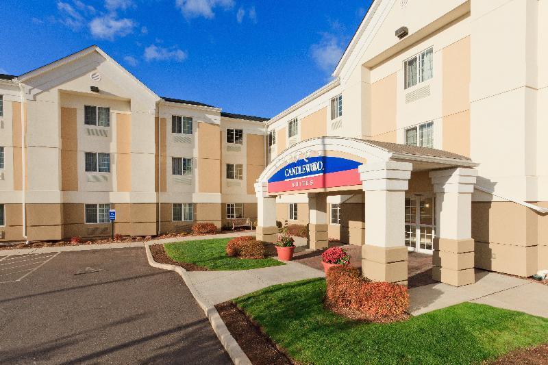 Candlewood Suites Windsor Locks, An Ihg Hotel Ngoại thất bức ảnh