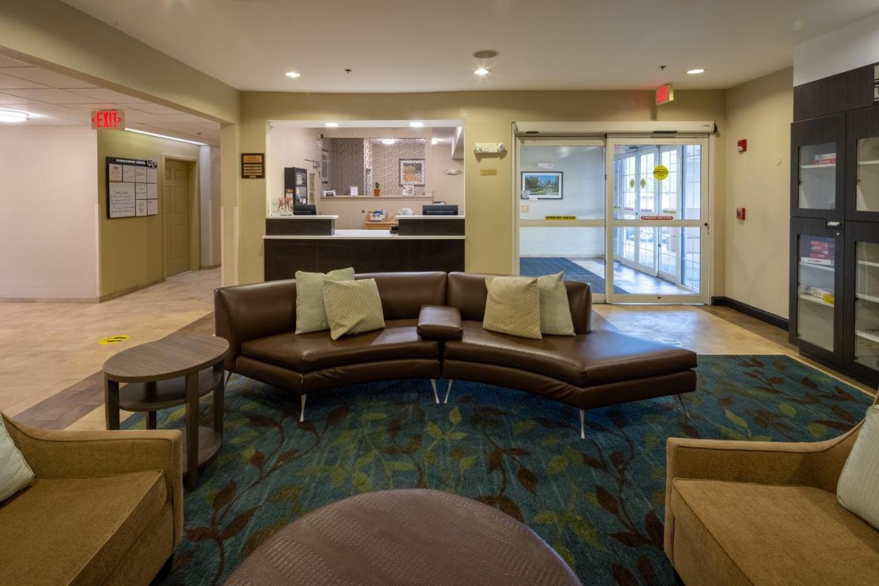 Candlewood Suites Windsor Locks, An Ihg Hotel Ngoại thất bức ảnh