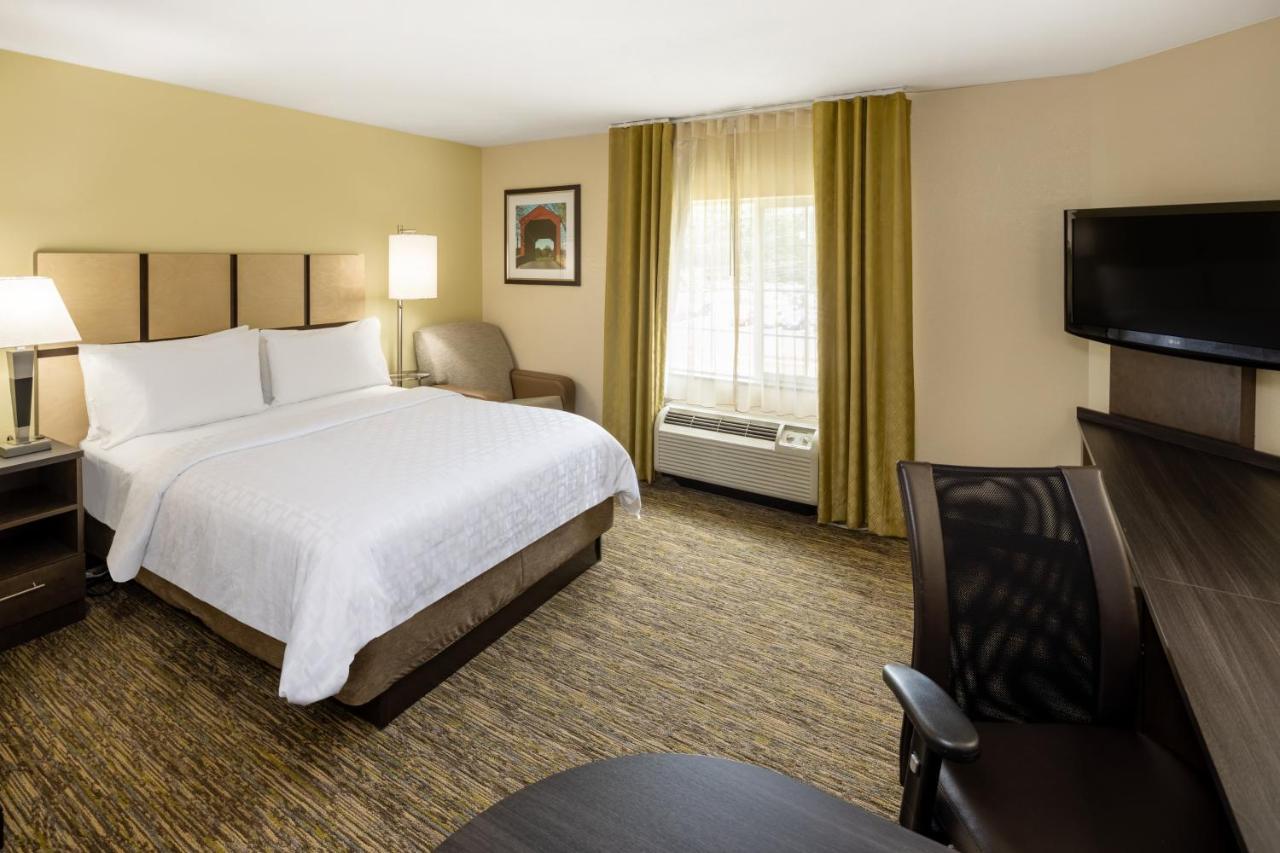 Candlewood Suites Windsor Locks, An Ihg Hotel Ngoại thất bức ảnh