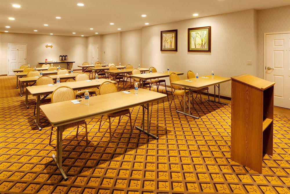 Candlewood Suites Windsor Locks, An Ihg Hotel Ngoại thất bức ảnh